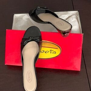 Talbots black wedge sandals